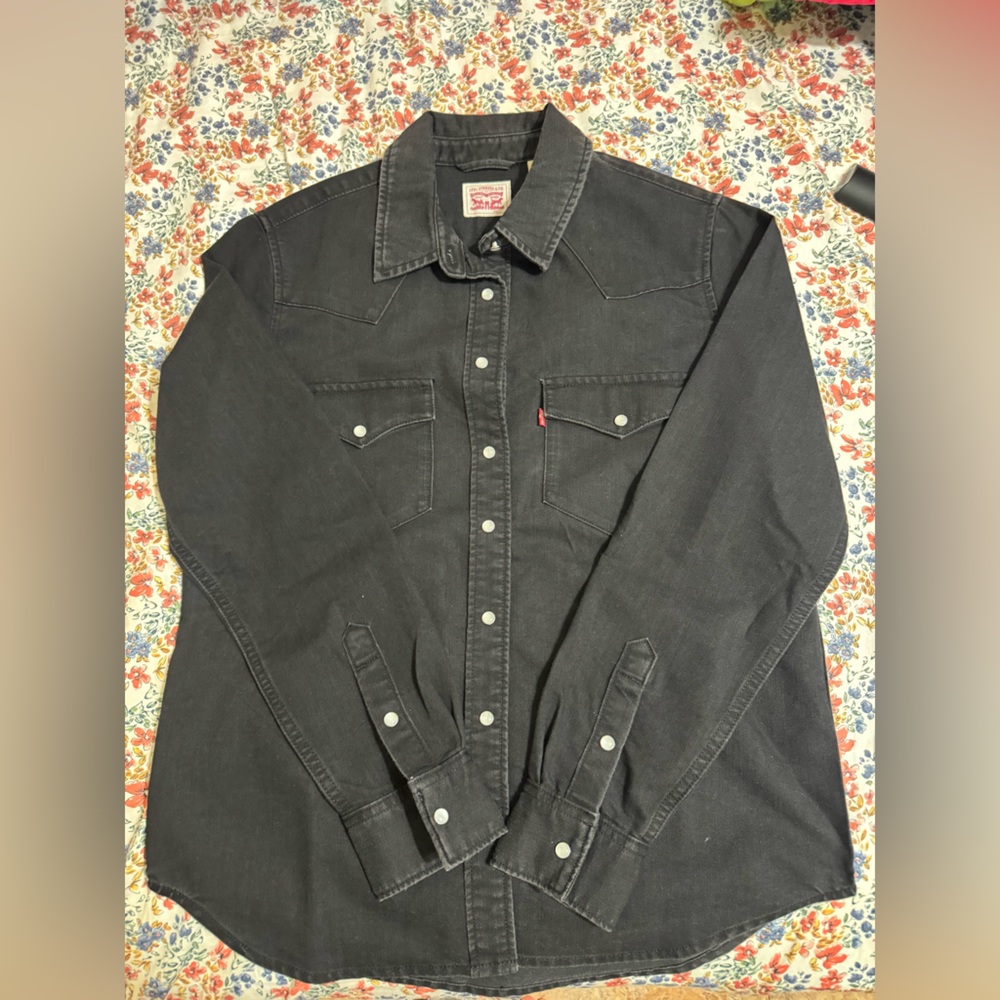 Levi’s Women’s Western Denim Shirt